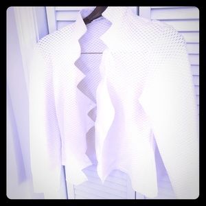 Zig-Zag collar white blazer ✨🦄